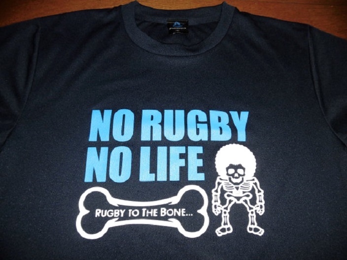 NO RUGBY NO LIFE 菅平 サマーキャンプンプ 2015 RUGBY TO THE BONE... ドライ Tシャツ SUZUKI RUGBY スズキスポーツ製 NVY M 使用少 美品_画像3