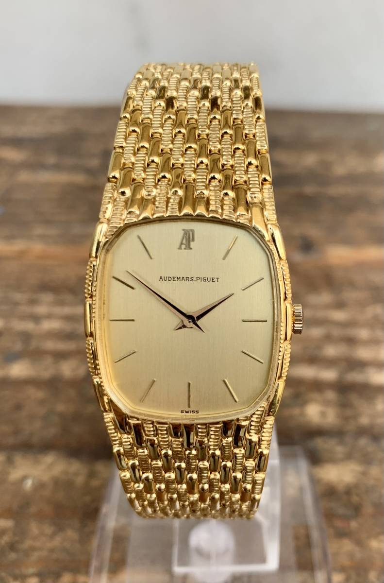 *OH settled *AUDEMARS PIGUET* Audemars Piguet * чистое золото * наручные часы * часы * кварц * желтое золото *750* мужской * джентльмен *