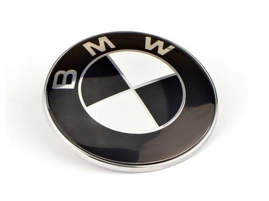 【グロメット付】カッコいい！白/黒 BMW エンブレム ボンネット 82mm E36E64E60E61E65E66E70E71E81E83E85E87E89E90E91E92F10F06F30F20F15_画像1