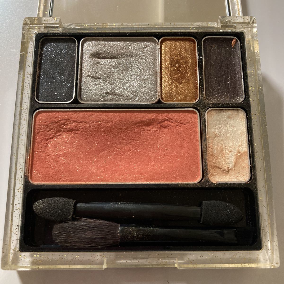  Shu Uemura * planet cat Palette * eyeshadow * cheeks * eyeliner * regular price 7480 jpy 