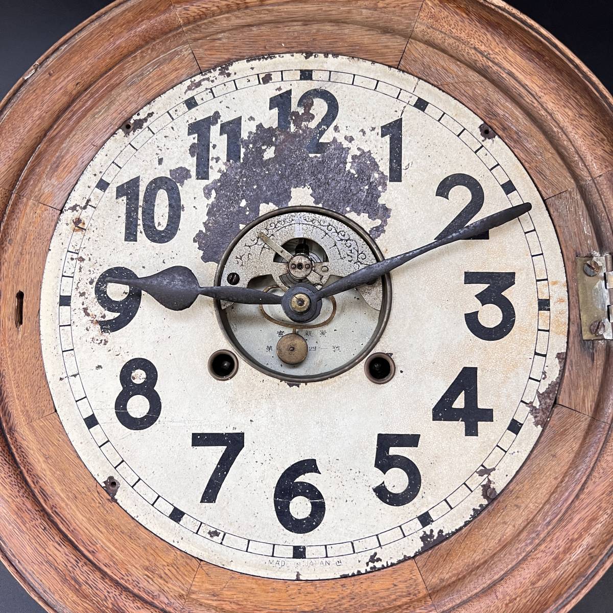ZS】希少 木製丸時計 掛時計 柱時計 古時計 ゼンマイ振り子時計 巻鍵