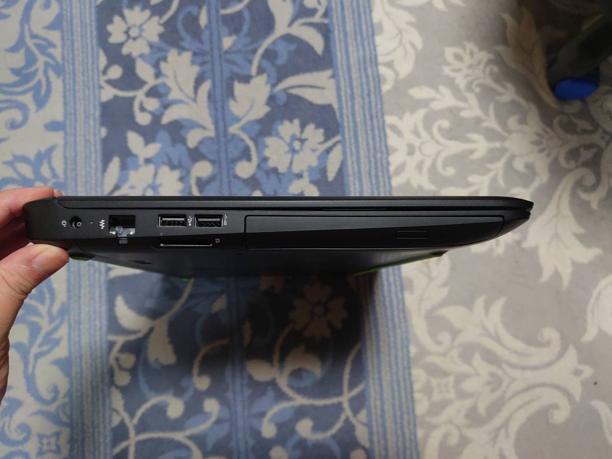 hp Pavilion Gaming 15-ak022TX○i7 6700HQ○GTX 950M○RAM 16GB○SSD
