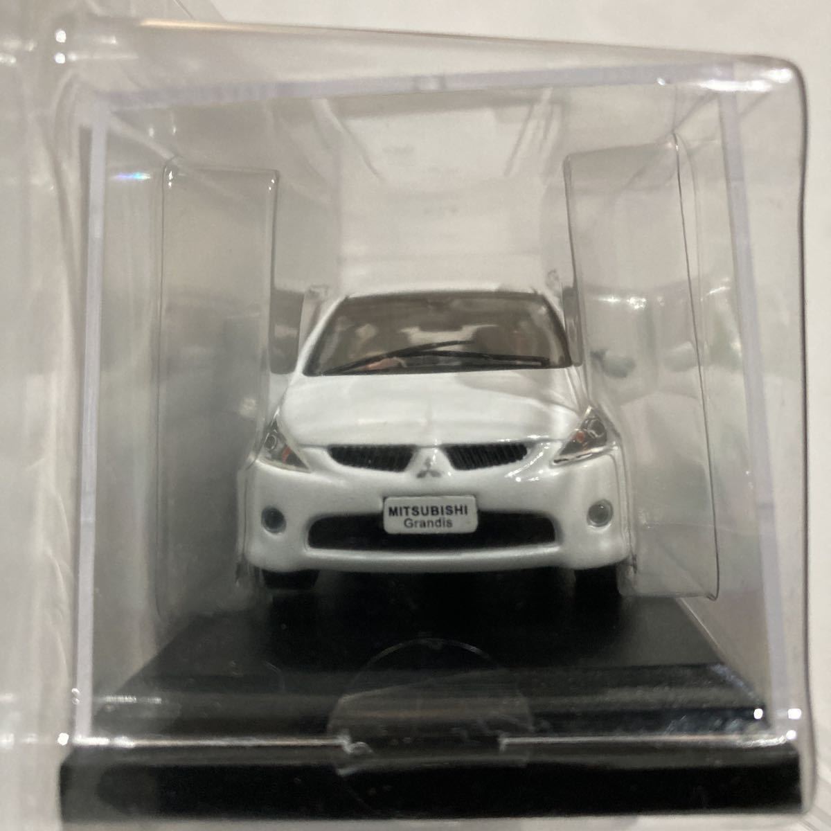 アシェット 国産名車コレクション 1/43 vol.120 MITSUBISHI GRANDIS 2003年 三菱 グランディス ミニカー モデルカー_画像5