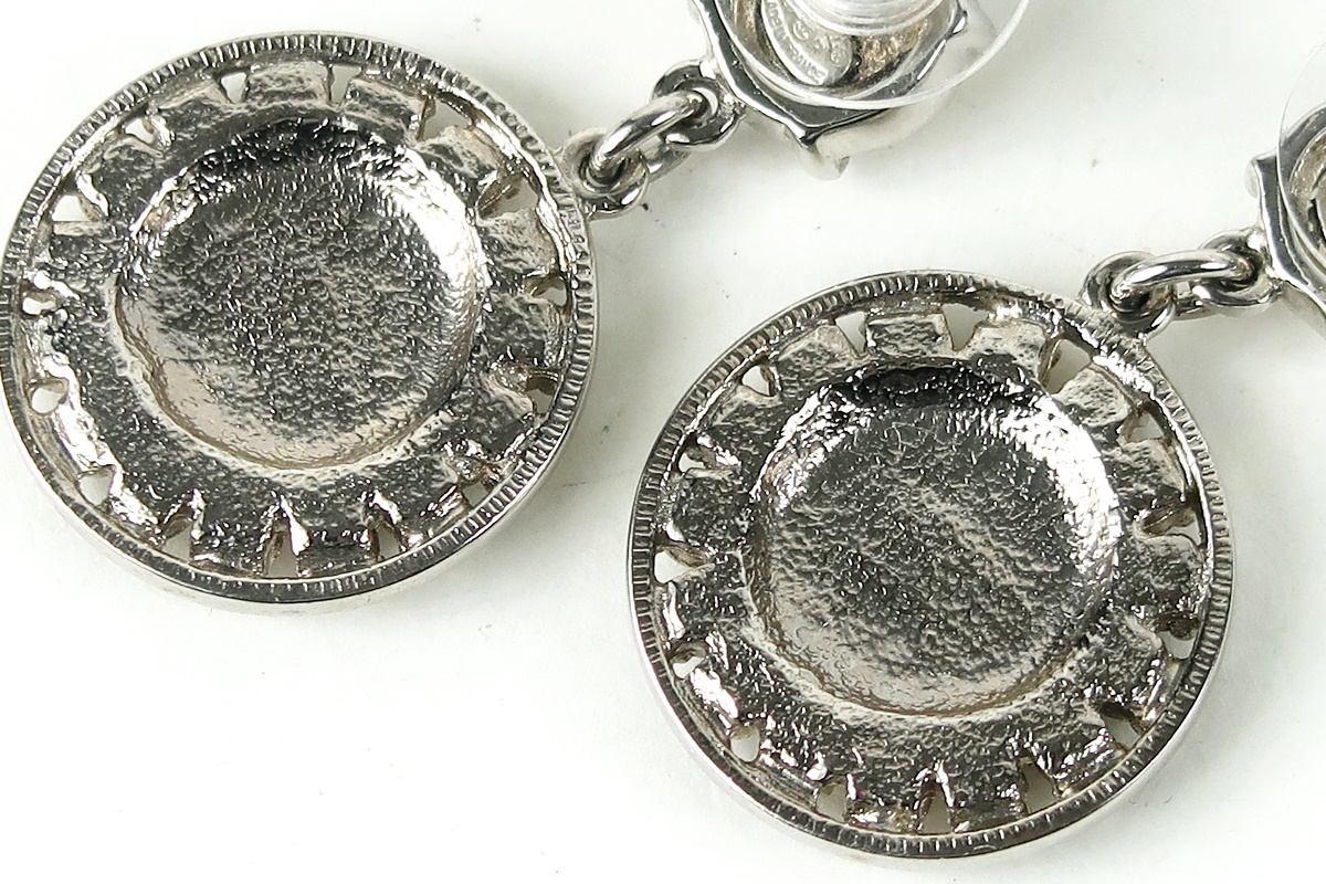 美品】CHANEL シャネル スイング ココマーク ピアス 07P刻印 ブランド