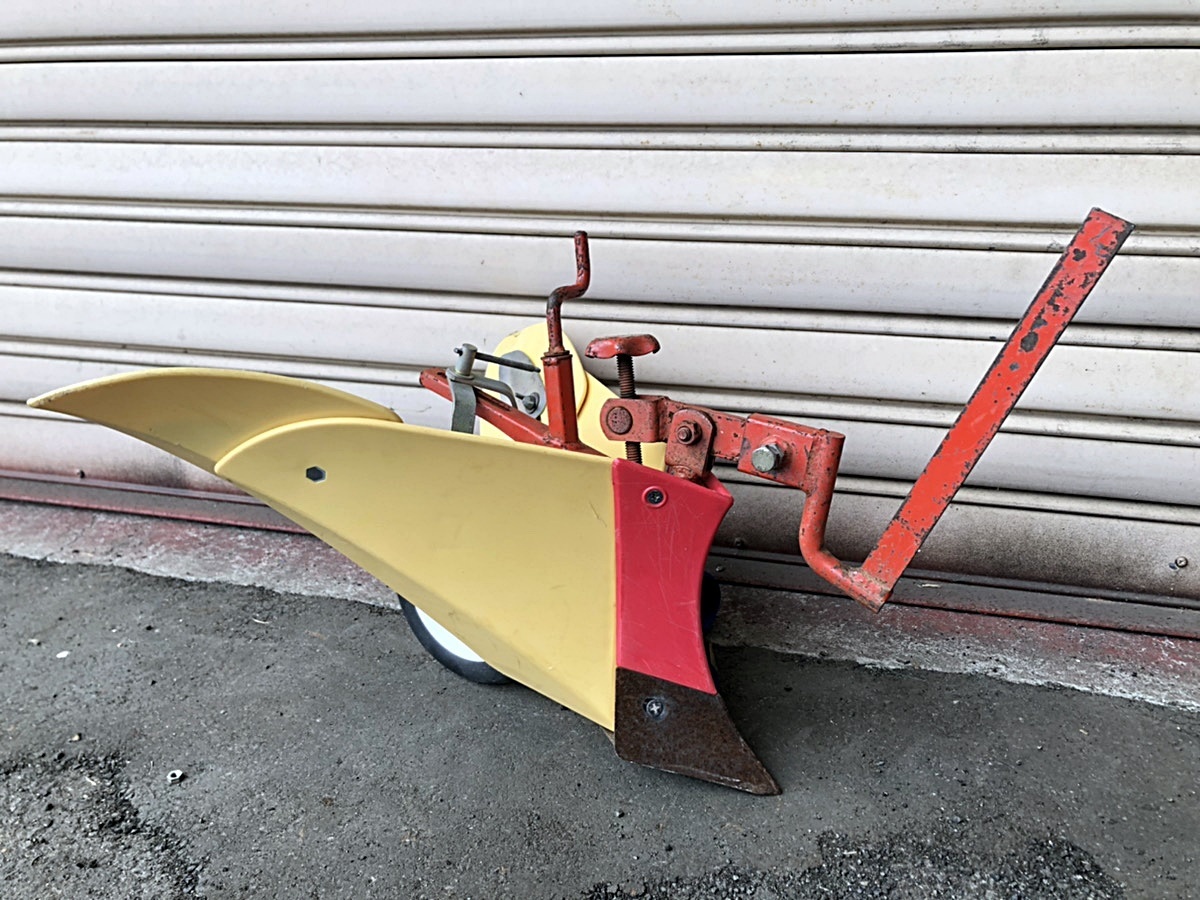 ニューイエロー培土器 うね 管理機用 耕運機 尾輪付き マキタ)倉b ...