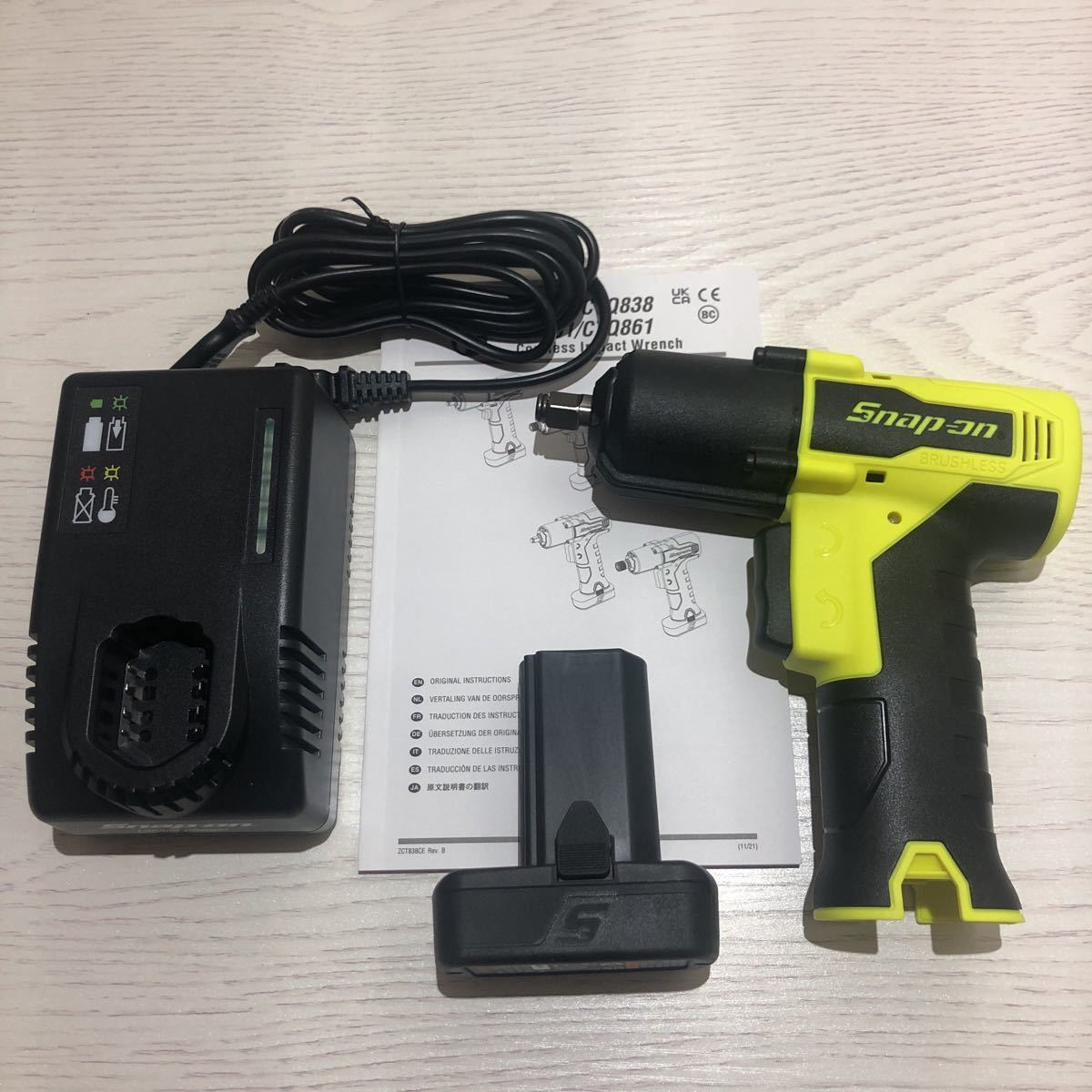 新品 新型 スナップオン CT861 ガンメタ 充電式 電動 インパクト 3/8
