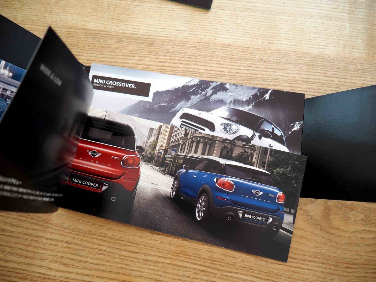 [MINI Mini ] catalog leaflet Flyer small booklet 5 kind /2010 year 2013 year other period unknown / Mini Cooper pack man crossover ( postage 198 jpy )