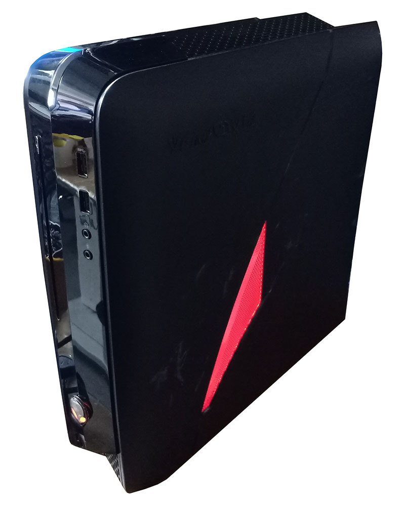 ○GeForce GTX760Ti搭載!! カラーLED付ゲーミングPC DELL Alienware