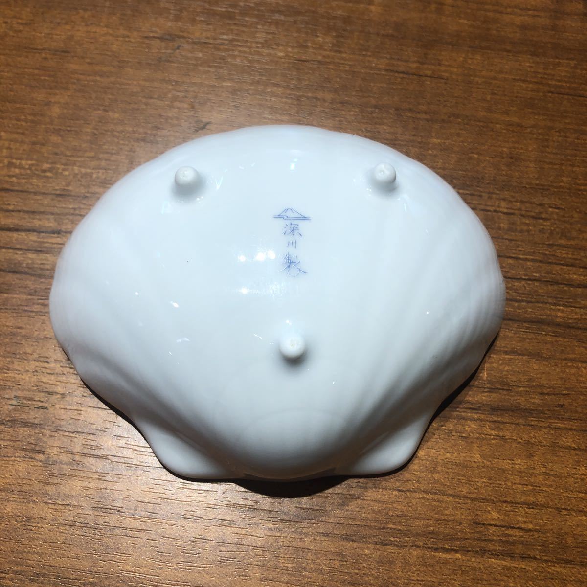 送料無料〉④ 深川製磁 小鉢 貝型 蟹 カニ 海老 魚 取皿 三つ足 送料無料〉④ 深川製磁 小鉢 貝型 蟹 カニ 海老 魚 取皿 三つ足
