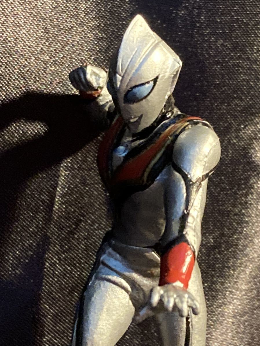 ガシャポンHGウルトラマンティガ〜イーヴィルティガ　ガチャガチャ　カプセルトイ　名鑑　怪獣バトル　HGCORE HGIF_画像1