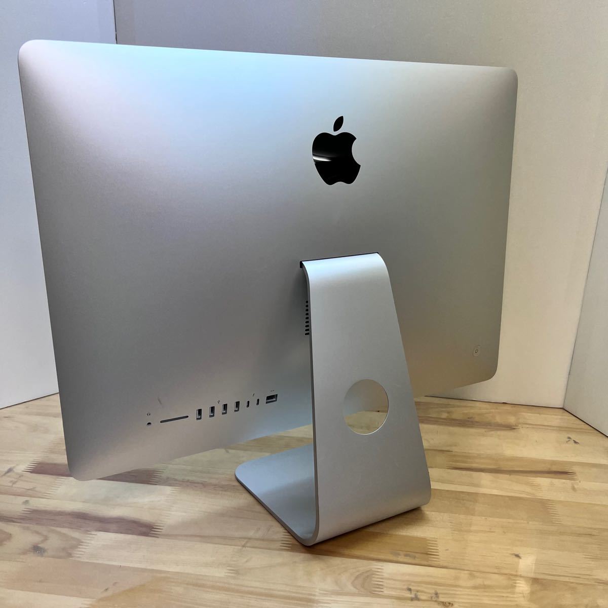 iMac2017/21inch Rentina 4K/Core i7/32GB/1TB Fusion/Office2021