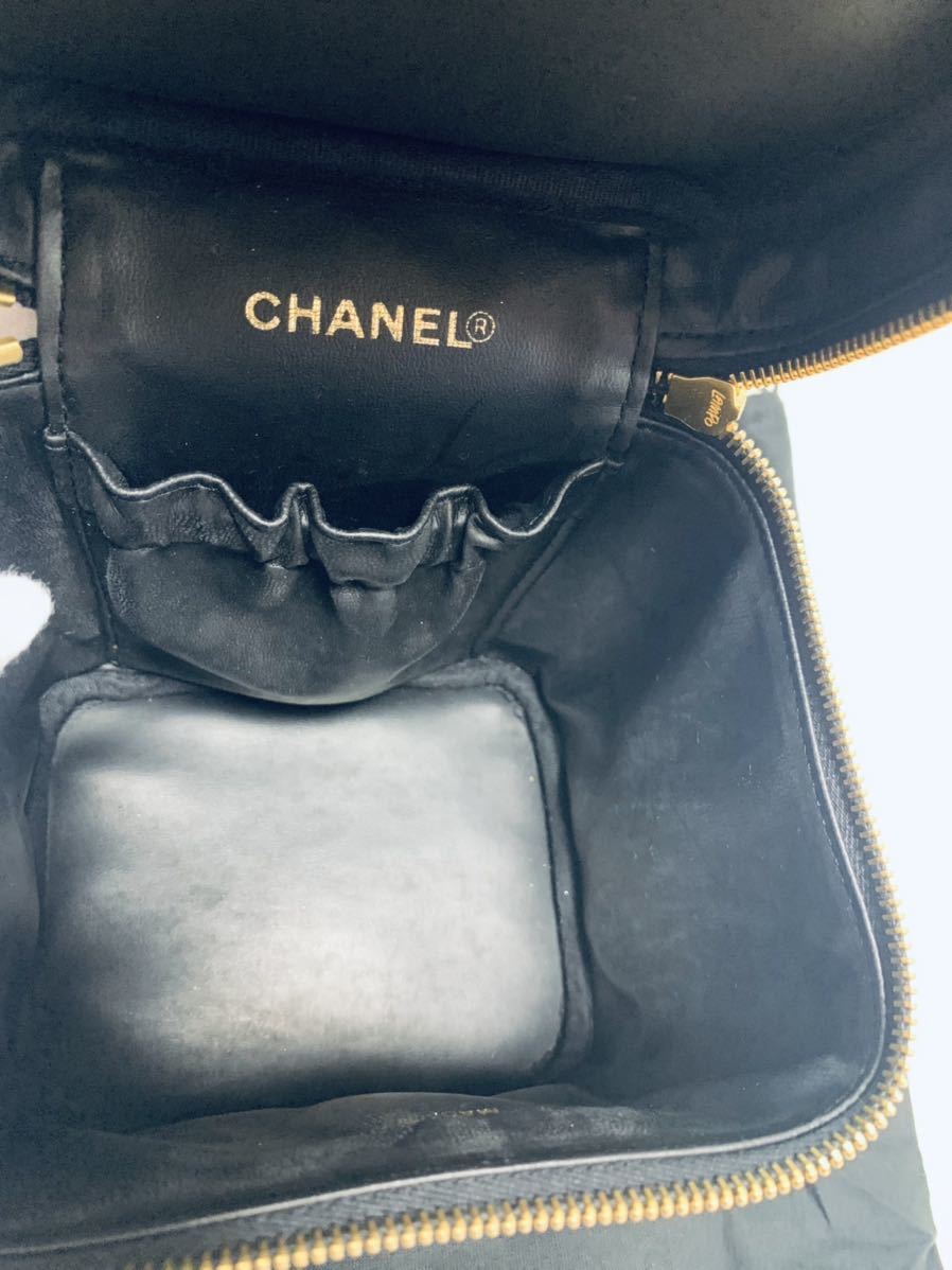 ★本物　M3898 美品 CHANEL シャネル ココマーク キャビアスキン バニティ ハンド バッグ ブラック★_画像9