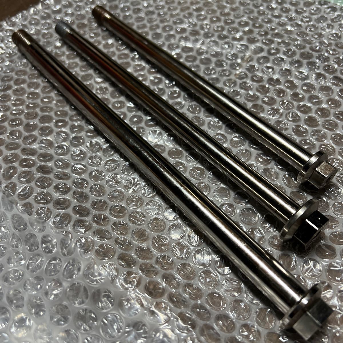 KOOD GSX-R GSX-S 125用 Fアクスル ピボット Rアクスル シャフト KOOD GSX-R GSX-S 125用 Fアクスル ピボット Rアクスル シャフト