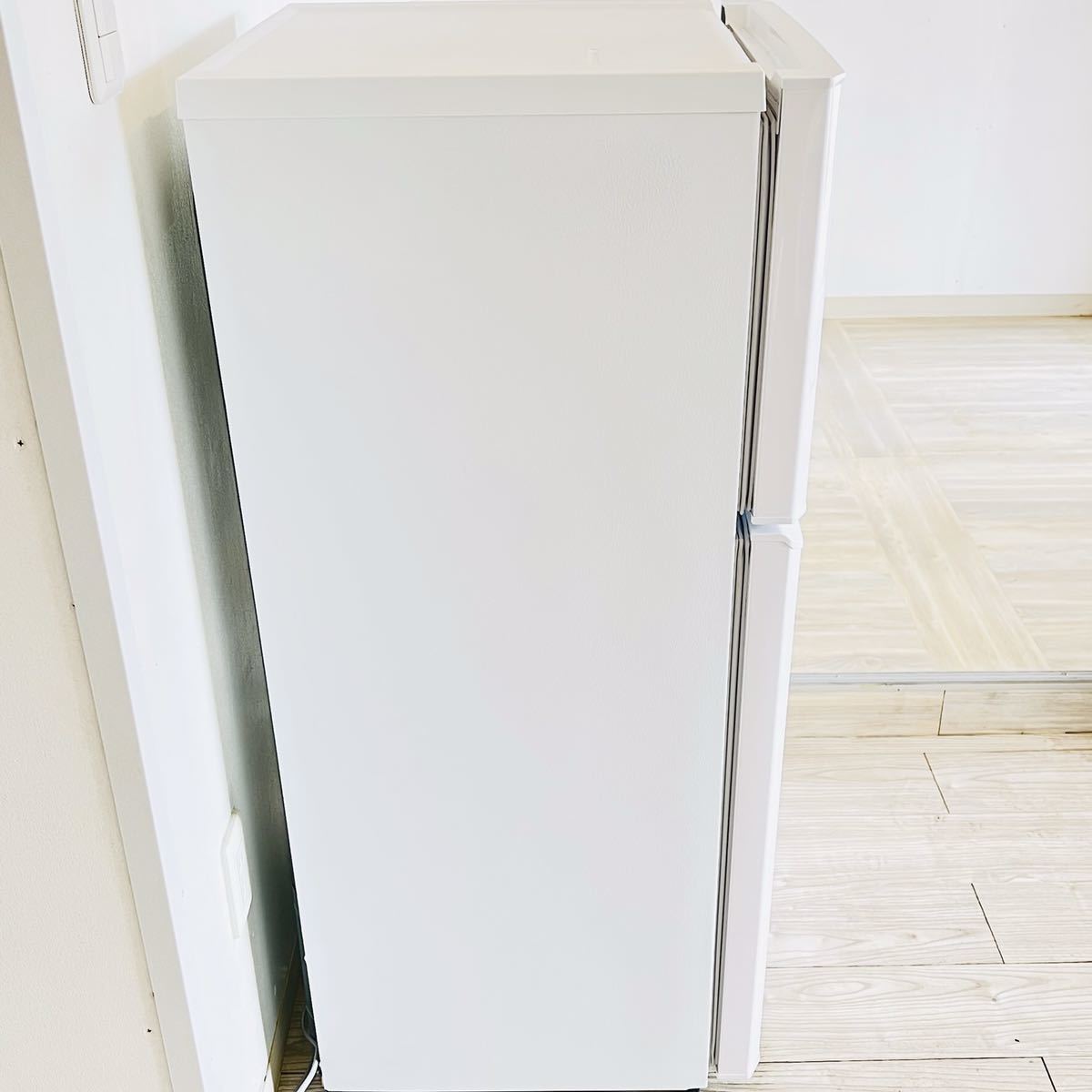 美品 ハイアール HAIER JR-N121A 直冷式 冷蔵庫 121L 2ドア 右開き ホワイト 2ドア冷蔵庫_画像3