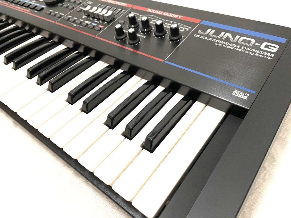Roland ローランド JUNO-G 61鍵 keyboard キーボード synthesizer シンセサイザー アダプター 純正ケース付 通電 音出しOK 訳あり 即有り_画像5