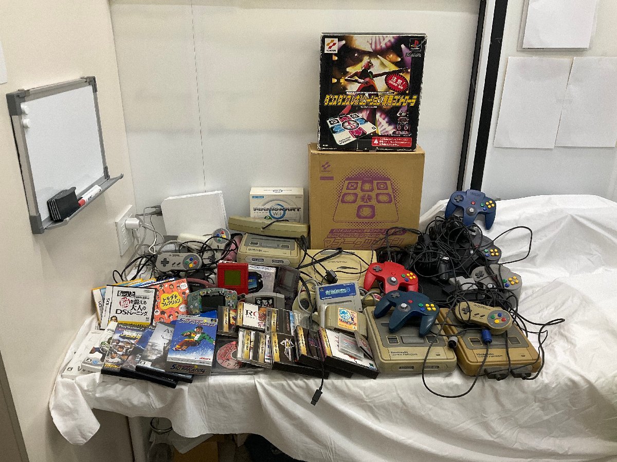 ②まとめ売り ゲームソフト 本体 ジャンク品 ファミコン セガサターン