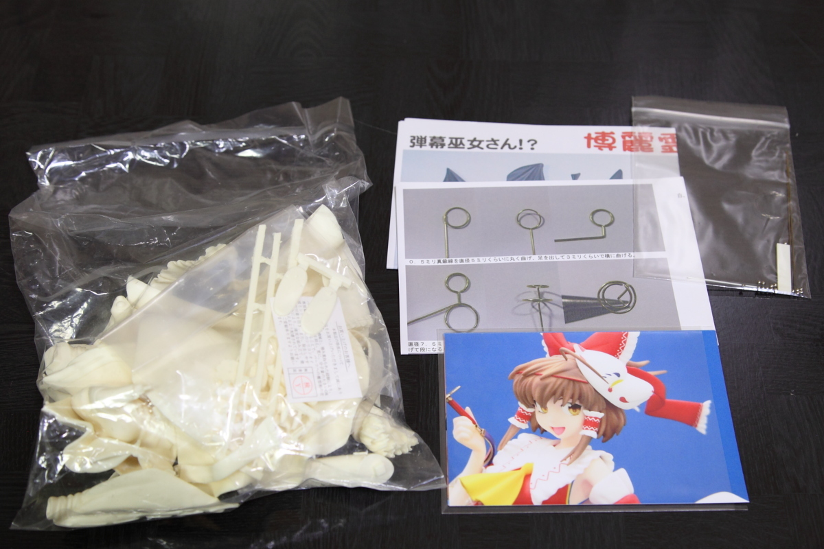 未組立 みぃ・らぼ 1/8 博麗霊夢 (画集Ver.) 東方project 未組立 みぃ・らぼ 1/8 博麗霊夢 (画集Ver.) 東方project