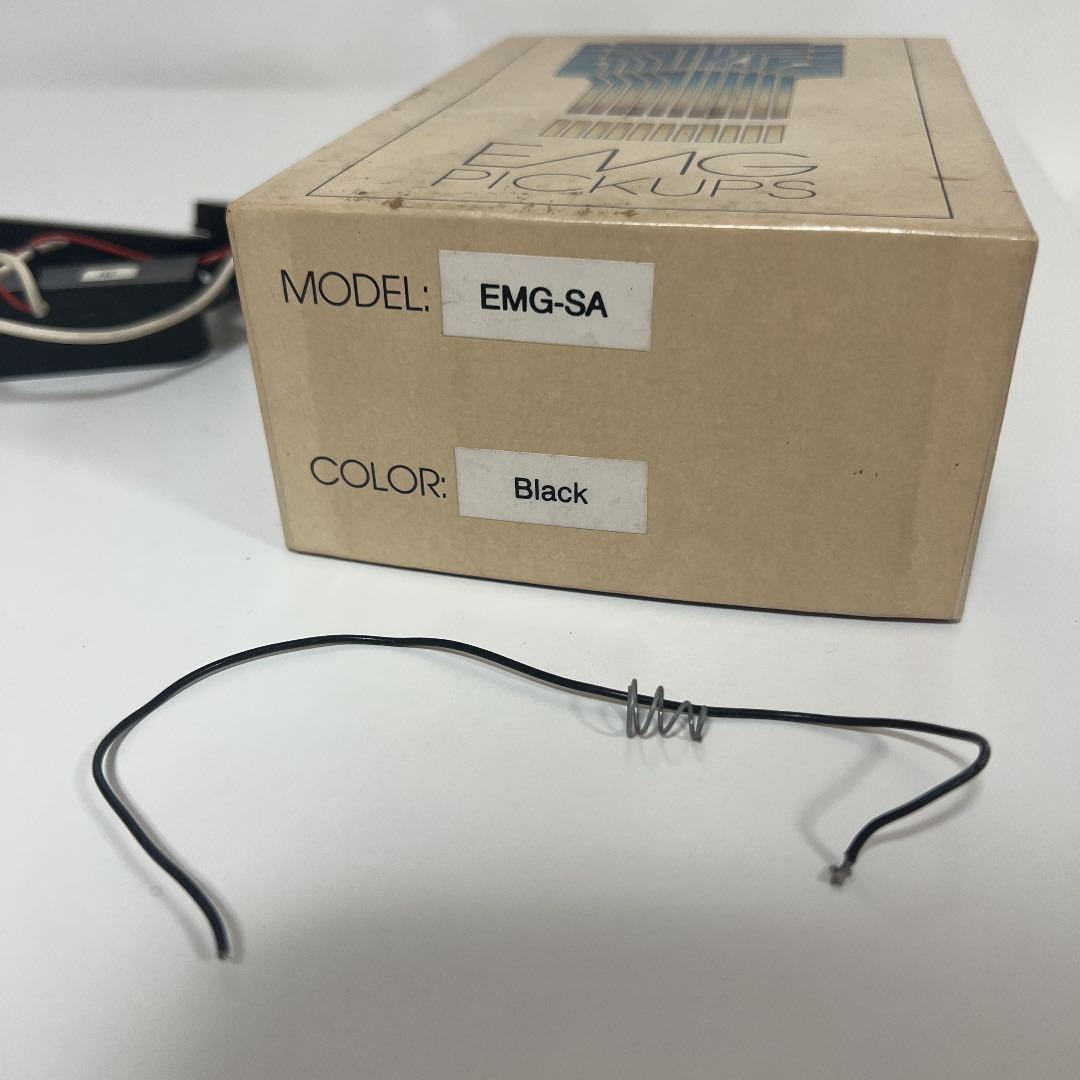 EMG SA ピックアップ セット 旧ロゴ ゴールド ブラック IE 95年 EMG SA ピックアップ セット 旧ロゴ ゴールド ブラック IE 95年