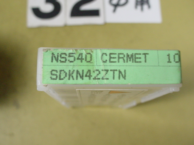 Yahoo!オークション - タンガロイ EGD4463R 63Φ45度 4枚刃 Yahoo!オークション - タンガロイ EGD4463R 63Φ45度 4枚刃