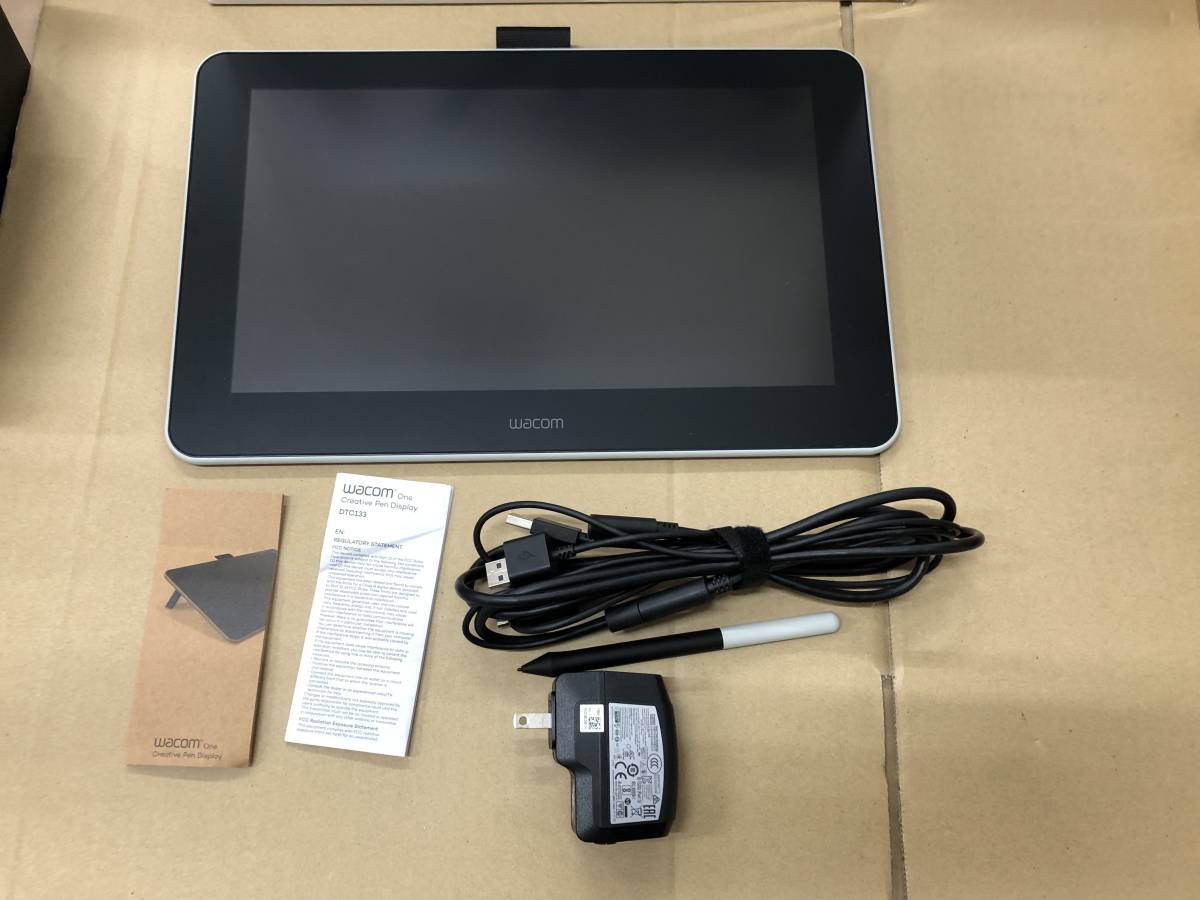 中古品　Wacom one DTC13 13.3インチ 液晶 ペンタブレット ワコム 2019年製_画像2