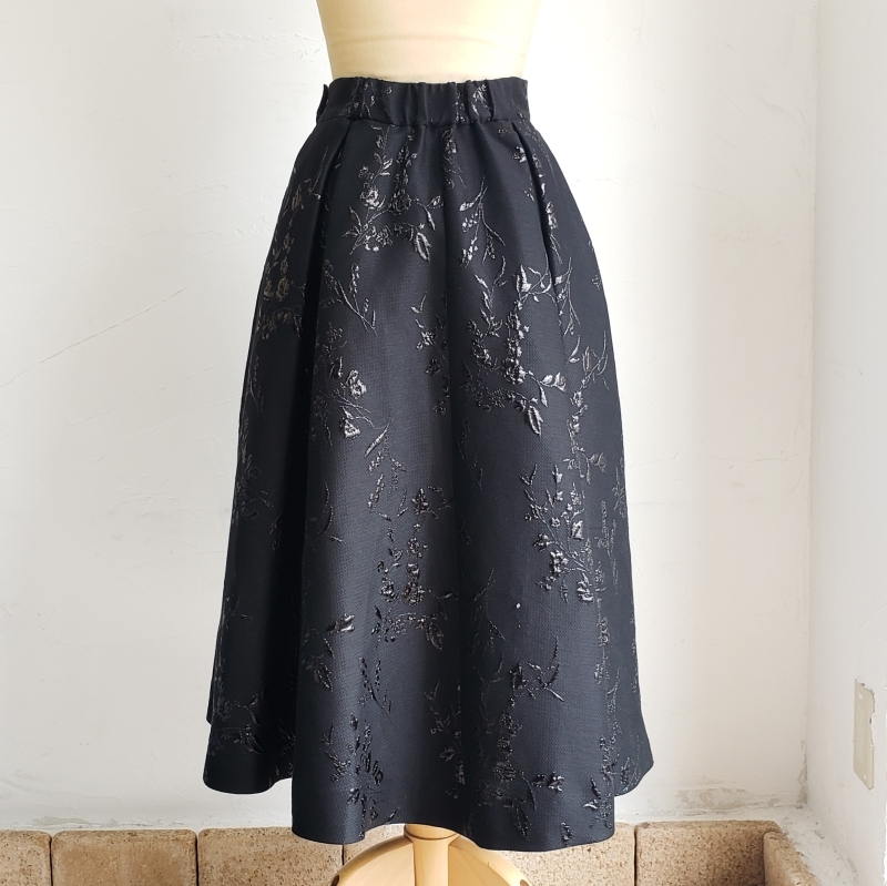 ユナイテッド トウキョウ 花柄 刺繍 フレア タック スカート 1 日本製 ヘムスカート ブラック UNITED TOKYO_画像3