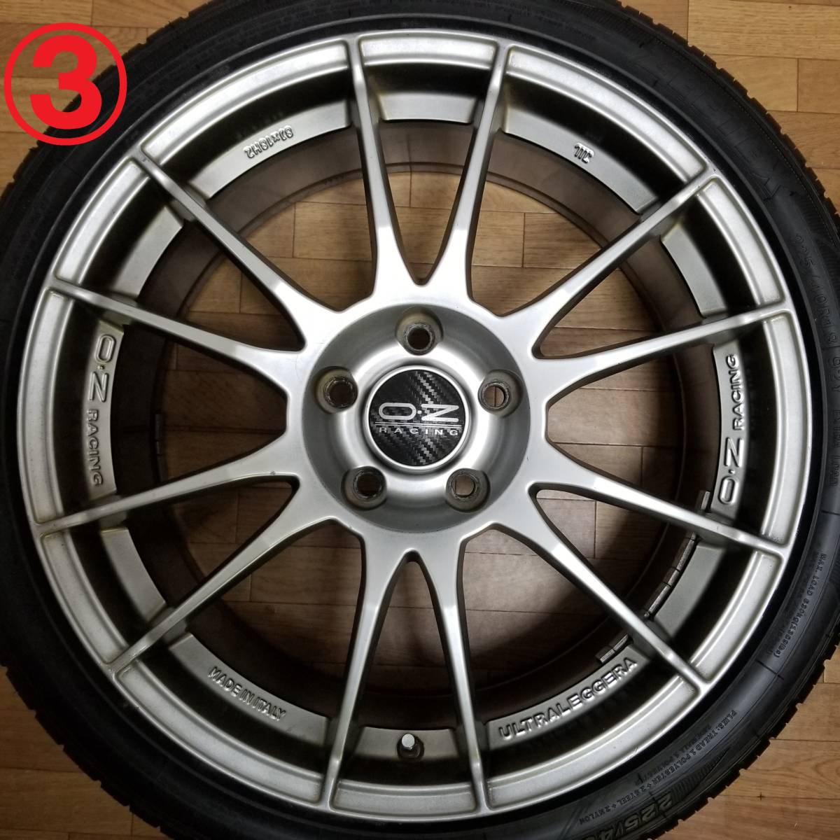 【バリ溝】18インチ 8J +45 PCD112 OZ レーシング ウルトラ レッジェーラ VW ゴルフ Golf 8K系 Audi アウディ A4 S4 4F系 A6 TT ベンツ BMW_画像4