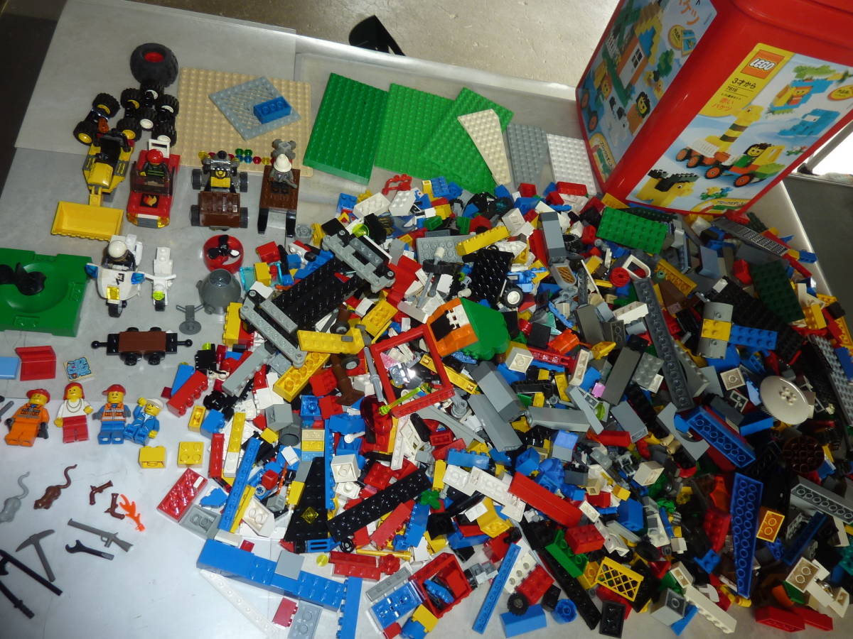 LEGO レゴ 赤いバケツにいっぱい ブロック フィグ まとめて 中古 商品