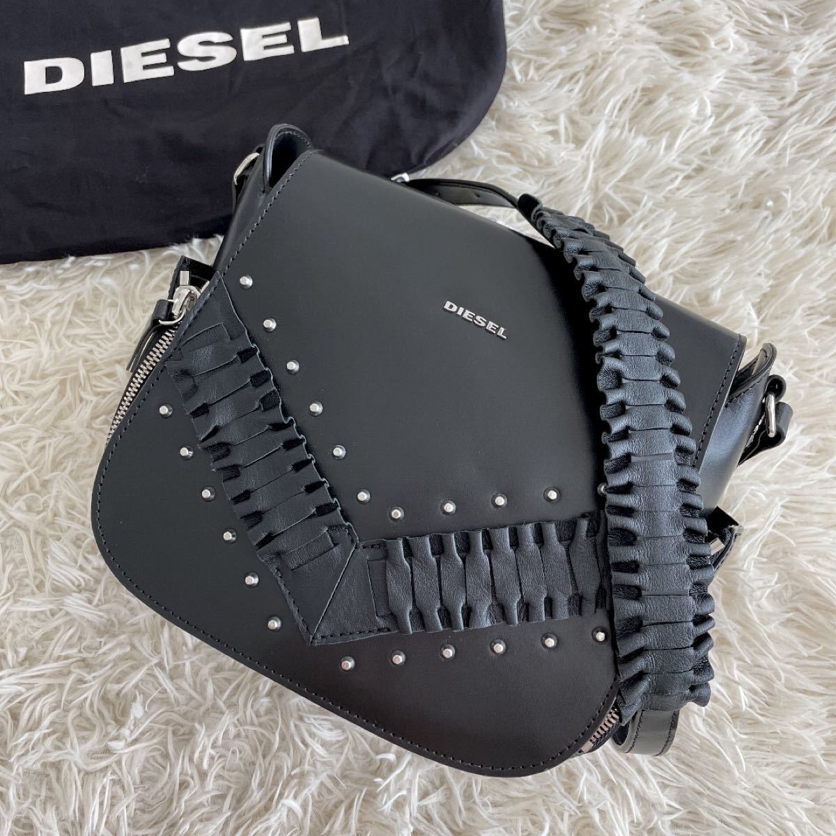 美品】DIESEL ディーゼル レザー ショルダーバッグ ポシェット