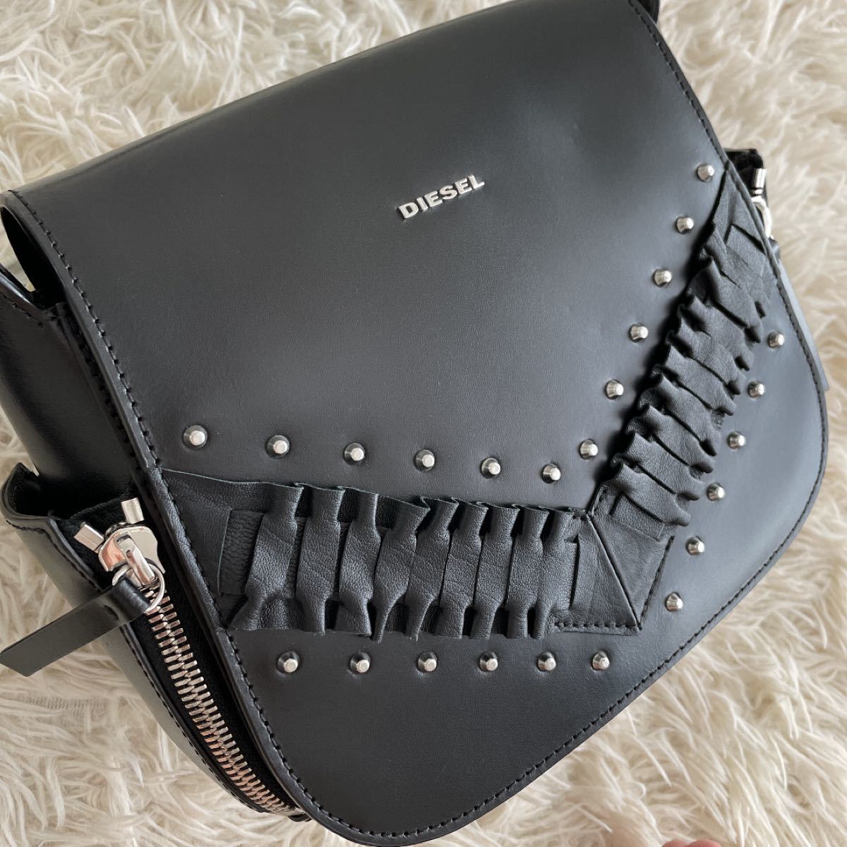美品】DIESEL ディーゼル レザー ショルダーバッグ ポシェット
