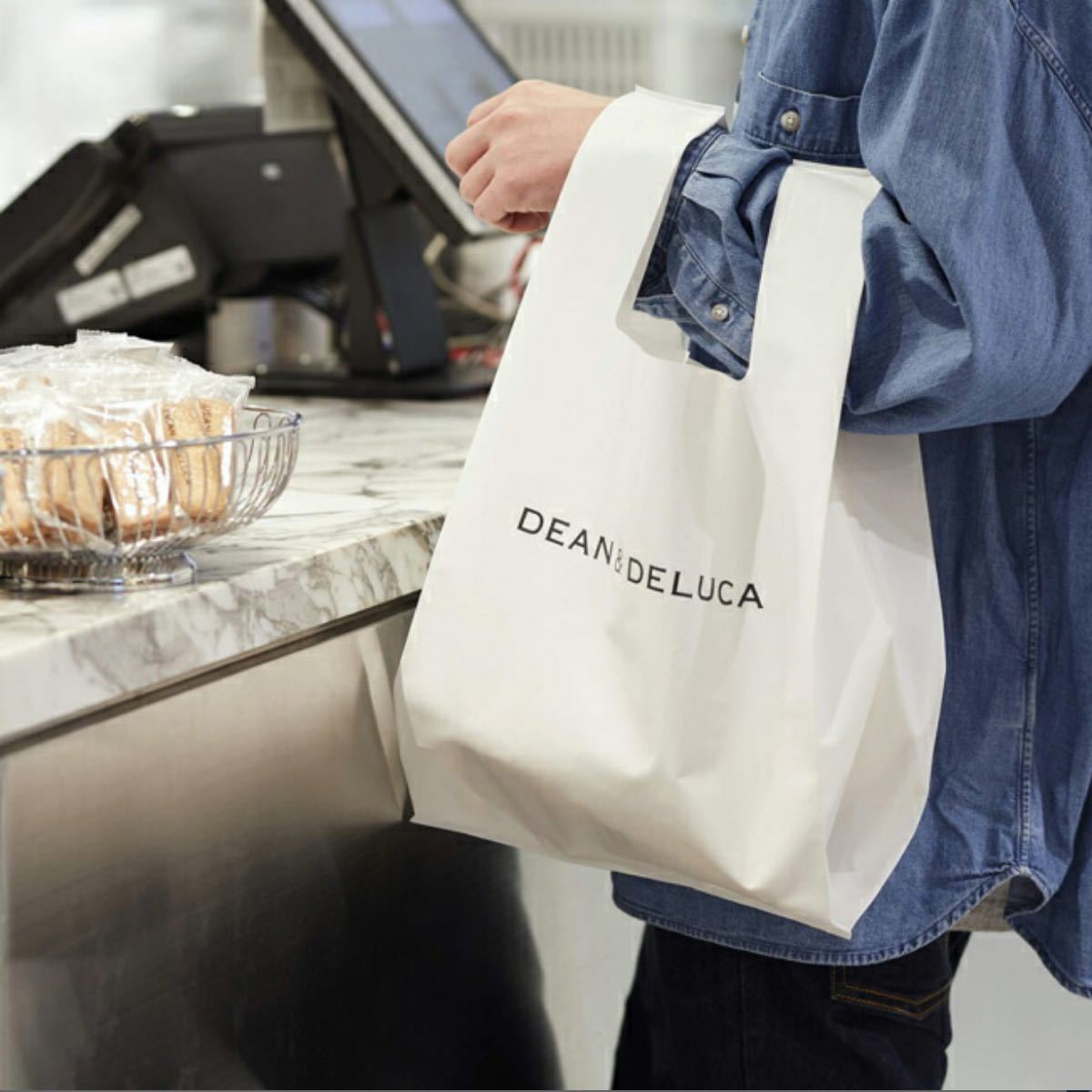 DEAN&DELUCA ディーンアンドデルーカ 新品未使用 ディーン&デルーカ エコバッグ コンパクト ミニマムエコバッグホワイト