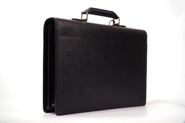 極美品】ルイヴィトン Louis Vuitton エピ セルヴィエット・コンセイエ