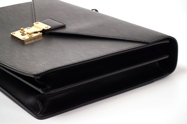 極美品】ルイヴィトン Louis Vuitton エピ セルヴィエット・コンセイエ