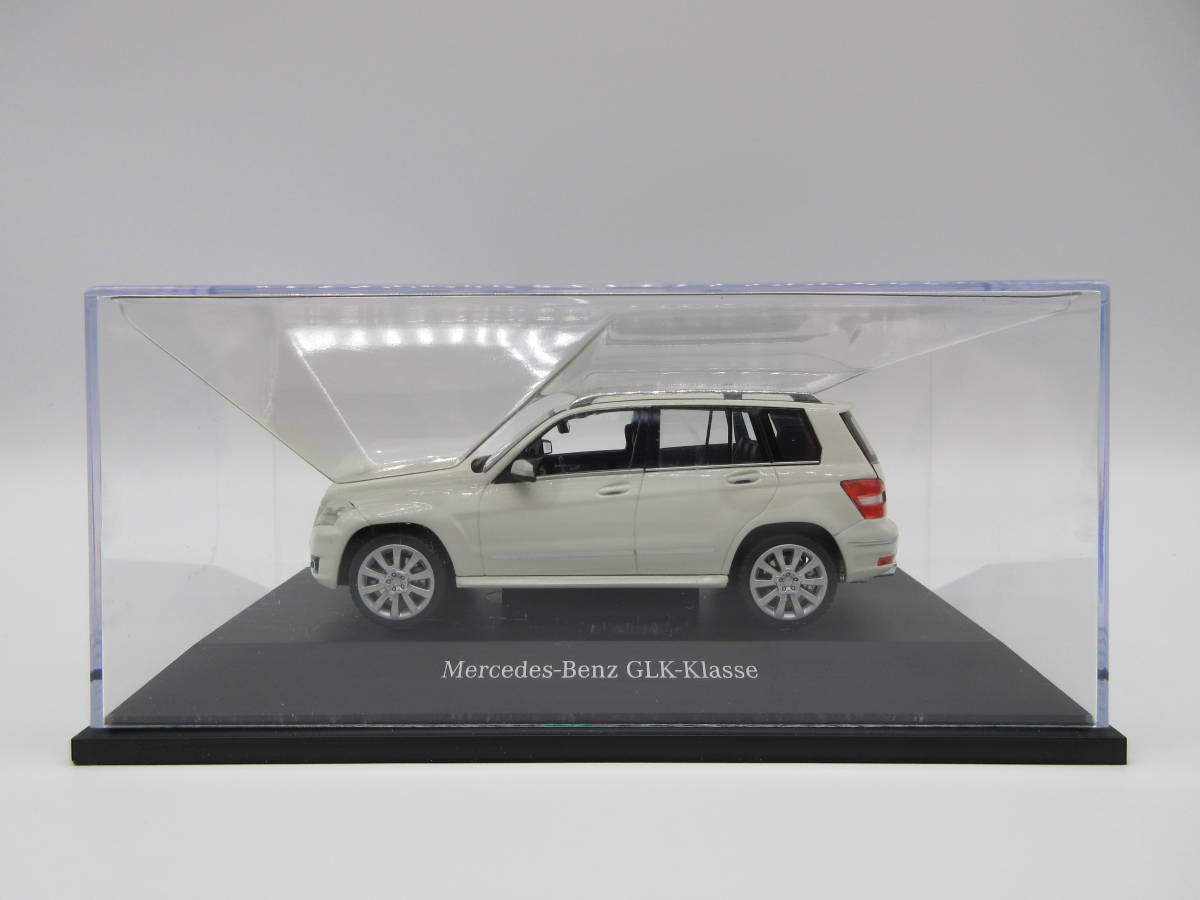 メルセデスベンツ特注 1/43 Cクラス Tモデル (S204) カルサイト メルセデスベンツ特注 1/43 Cクラス Tモデル (S204) カルサイト