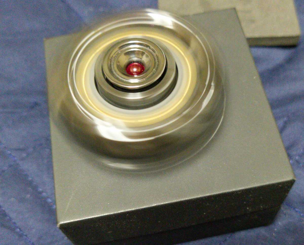 gobigger pillbug Fidget Spinner ハンドスピナー ジルコニウム製 gobigger pillbug Fidget Spinner ハンドスピナー ジルコニウム製
