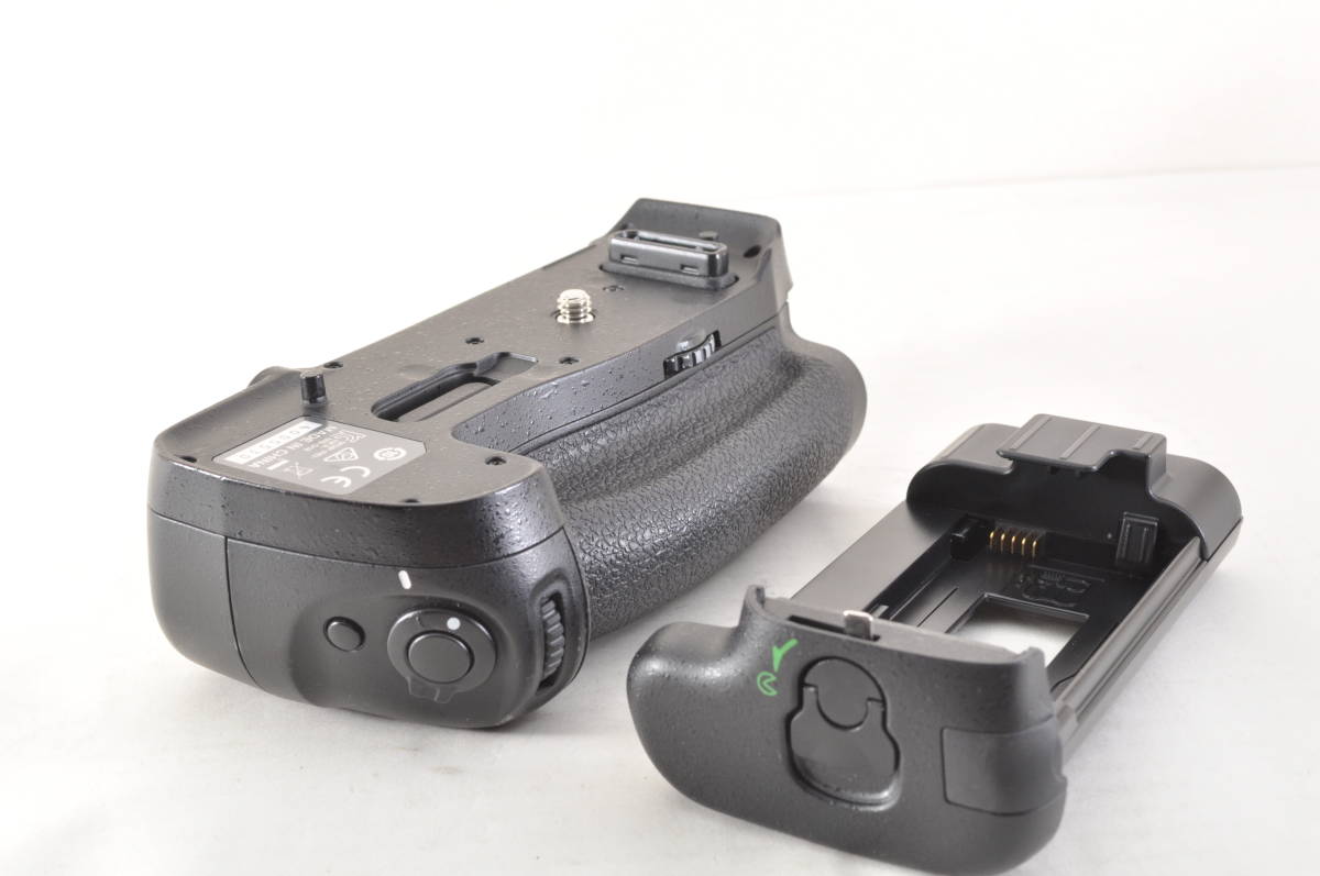 ☆実用級☆Nikon ニコン MB-D18 マルチパワーバッテリーパック