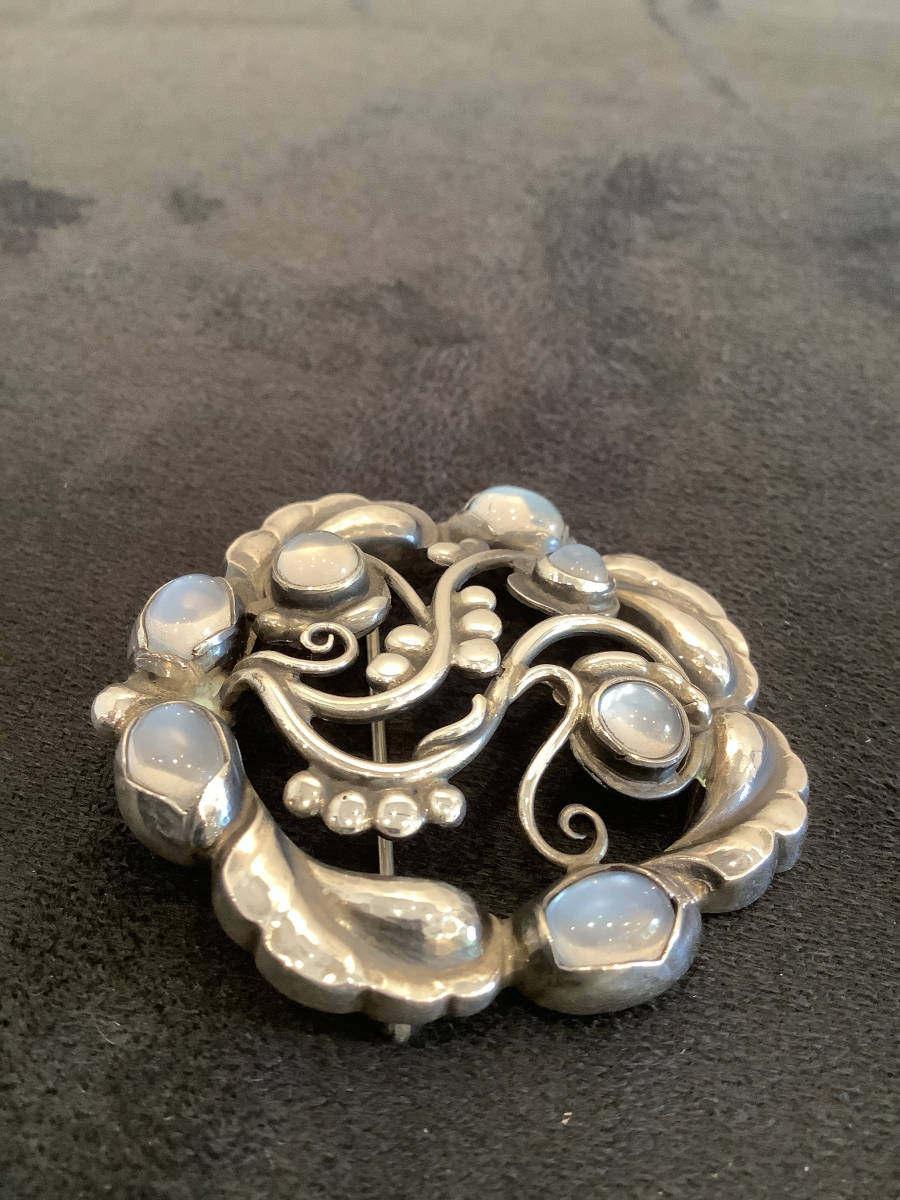 希少GEORG JENSEN ムーンストーン ブローチ デンマーク製-