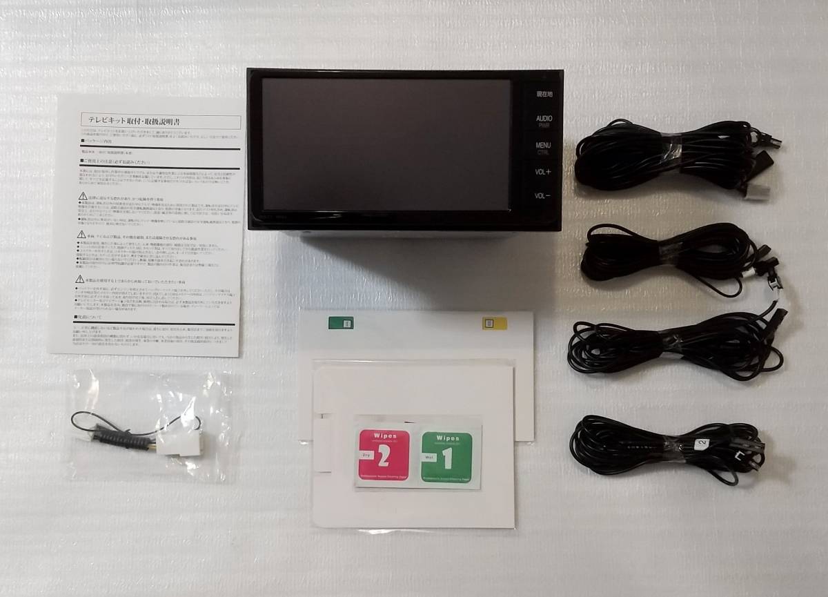 良品 動作確認済み トヨタ純正 SDナビ NSZT-W64 新品フィルムアンテナ