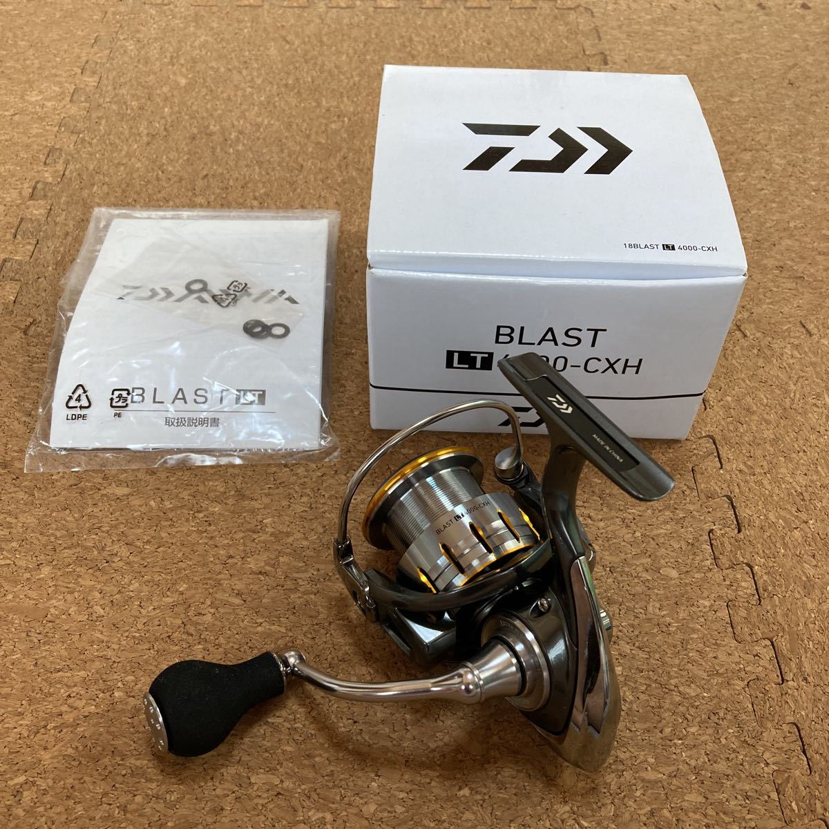 ダイワ 18 ブラスト LT 4000-CXH 綺麗 スピニングリール BLAST www