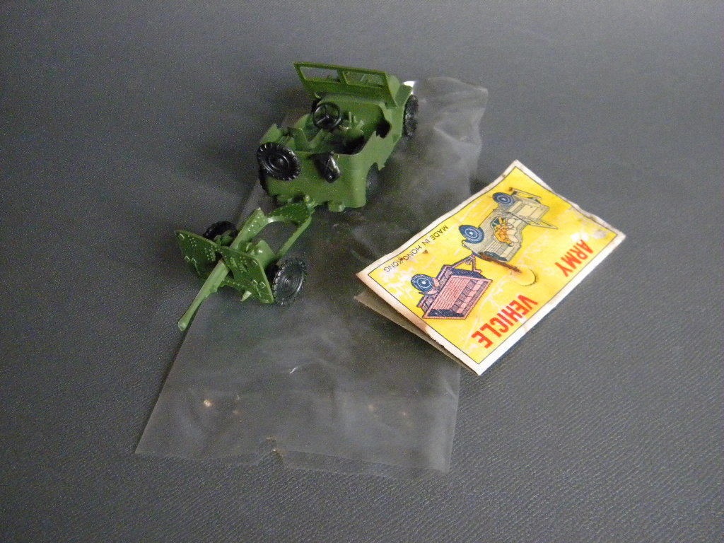  that time thing 60\'s **ARMY JEEP Hong Kong made Jeep!! VEHICLE cheap sweets dagashi shop Pachi Hong Kong TOY old car [ outside fixed form /LP possible ]** unused dead stock breaking the seal goods 
