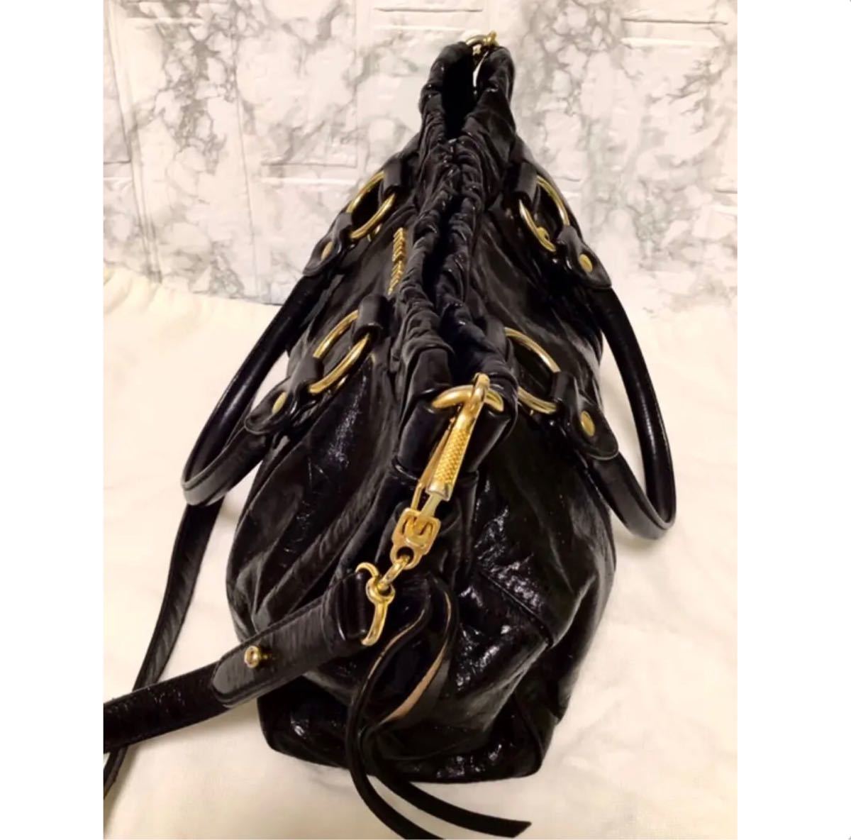 ☆正規品 超美品☆ miu miu 2wayショルダーバッグ マトラッセ 黒レザー おしゃれ 5