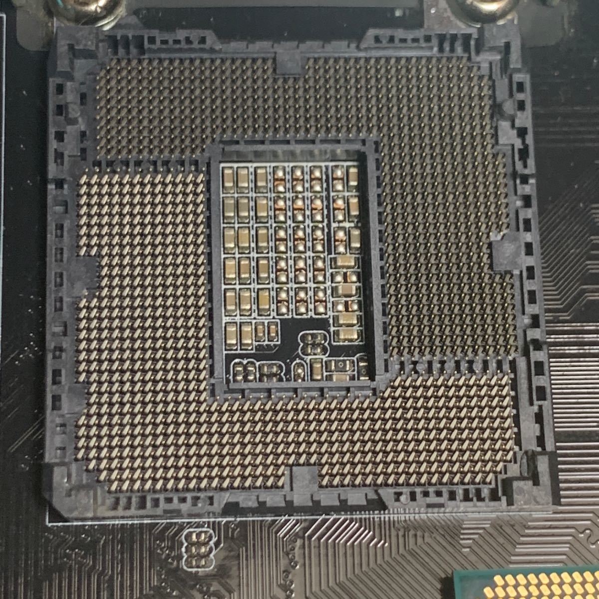 ASRock H97M Pro4 i7-4790 簡易動作確認 TFX電源・メモリ付属 ASRock H97M Pro4 i7-4790 簡易動作確認 TFX電源・メモリ付属