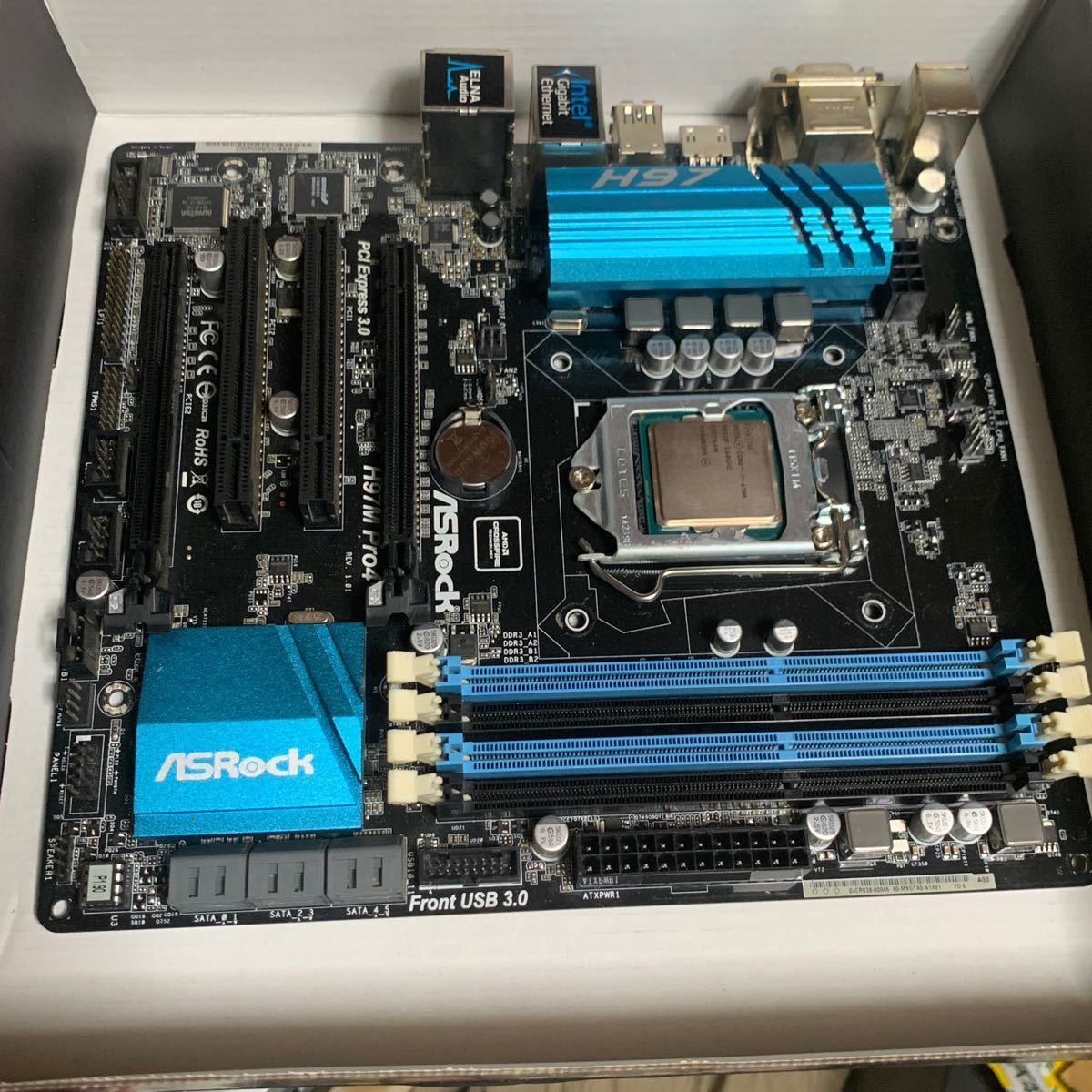 ASRock H97M Pro4 i7-4790 簡易動作確認 TFX電源・メモリ付属 ASRock H97M Pro4 i7-4790 簡易動作確認 TFX電源・メモリ付属