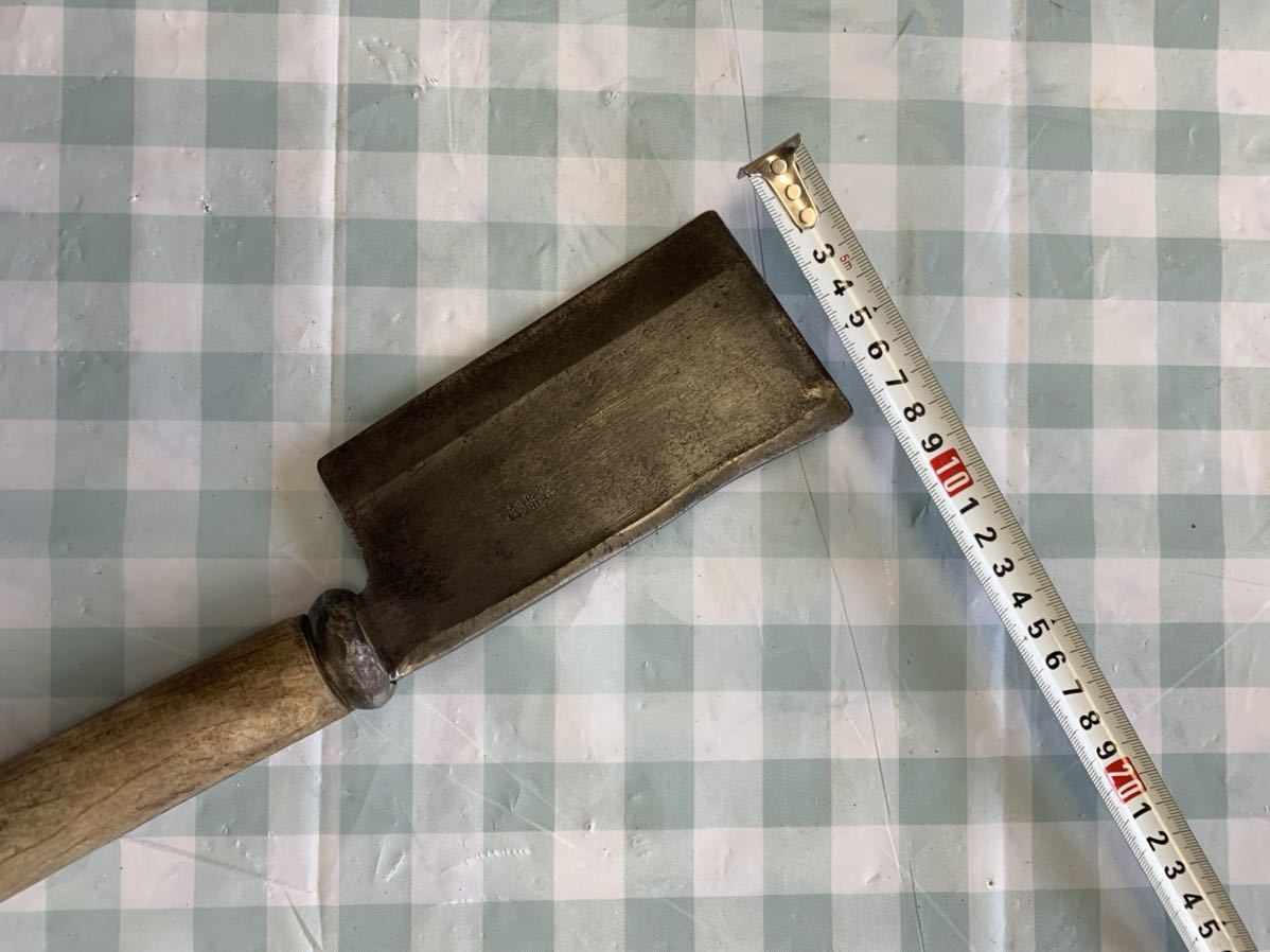  топорик старый инструмент старый .. топорик общая длина 37cm