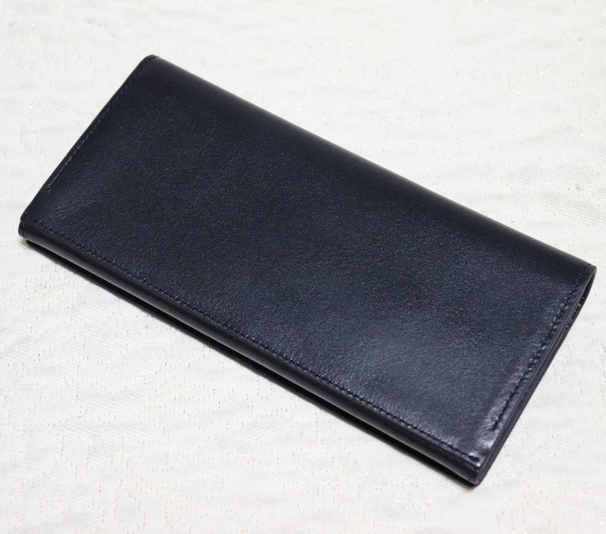 新品訳純正箱付き【Paul Smith ポールスミス 】本革 ステッチ 新品訳純正箱付き【Paul Smith ポールスミス 】本革 ステッチ