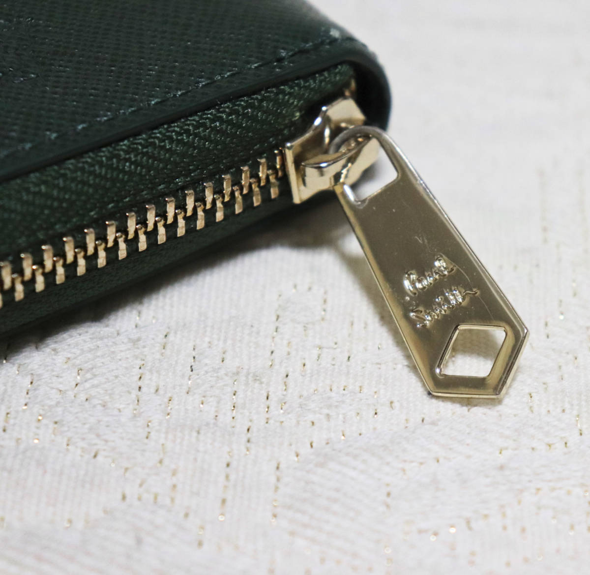 新品【Paul Smith ポールスミス 】本革 王冠・旗 型押し 新品【Paul Smith ポールスミス 】本革 王冠・旗 型押し