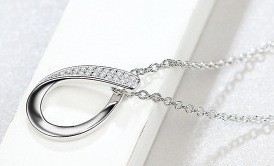 【最高級の逸品】【必見】ダイヤモンドネックレス・ペンダント☆刻印有☆《限定販売》★プラチナ仕上★_画像3