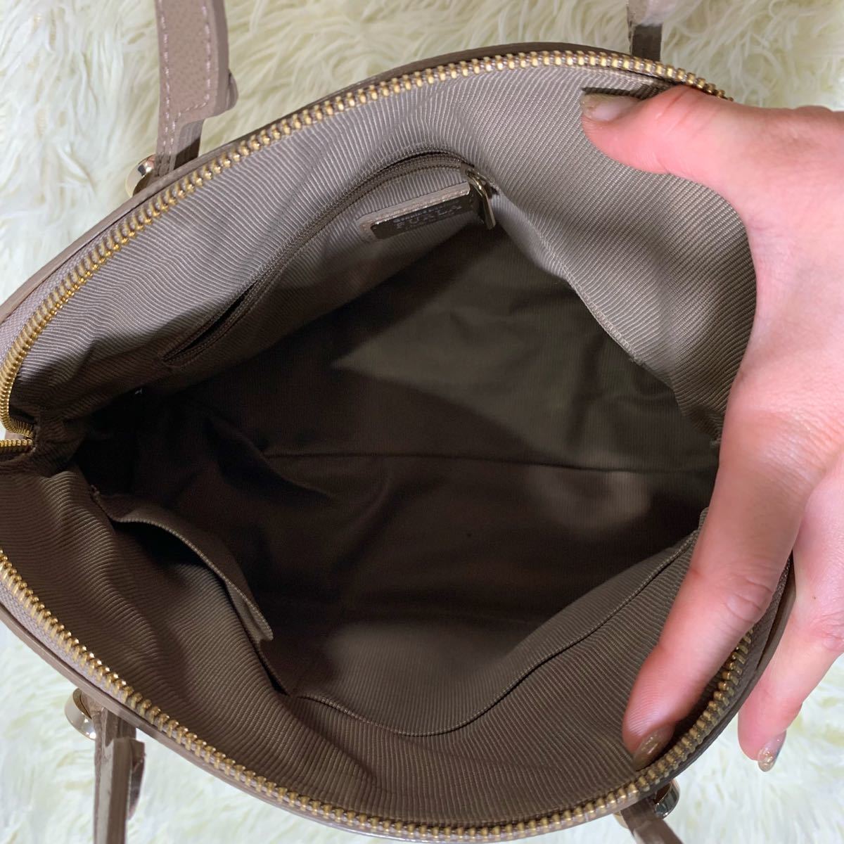 PayPayフリマ|極美品 FURLA フルラ パイパー M 2way ハンドバッグ
