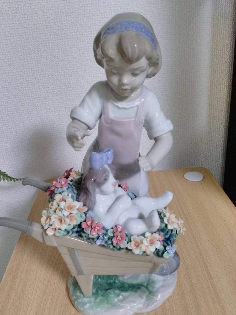 リヤドロ フィギュリン 「お散歩しようね」 | www.eko-flor.hr