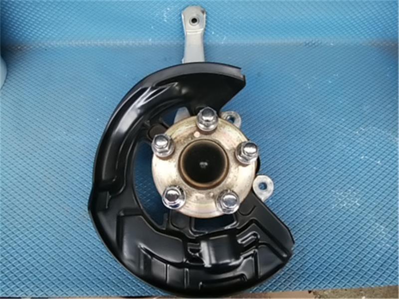  Toyota original Lexus IS { GSE31 } left front knuckle hub P31700-22001173