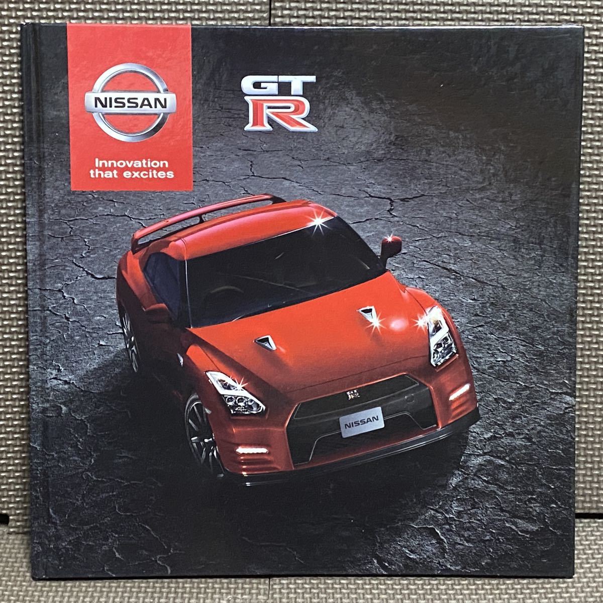  automobile catalog Nissan GT-R R35 2014 year 11 month Heisei era 26 year accessory catalog with price list . Nissan NISSAN GTR accessory option R